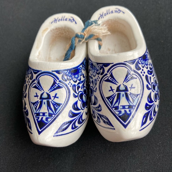 Dutch Clogs, hand painted, collectible items from Holland - Picture 5 of 5